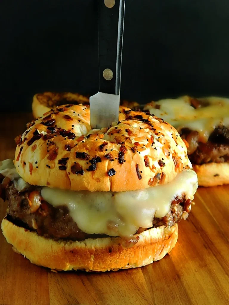 🍔🧅 French Onion Soup Burgers 🍔🧅