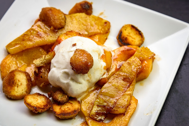 Pineapple Bowl Bar + Grilled Peaches on the Blackstone