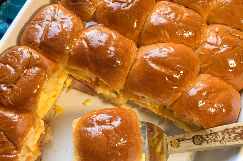 king Hawaiian roll breakfast slider